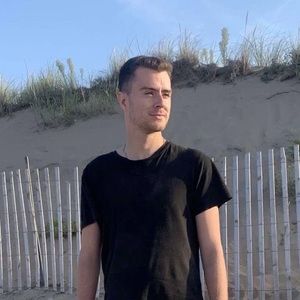 Meet your Posher, Ashton